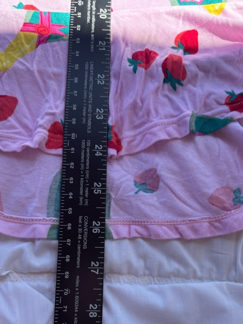 Pink Strawberry-Print Women's Pajama Set with Bottle Motif - Picture 4 of 10